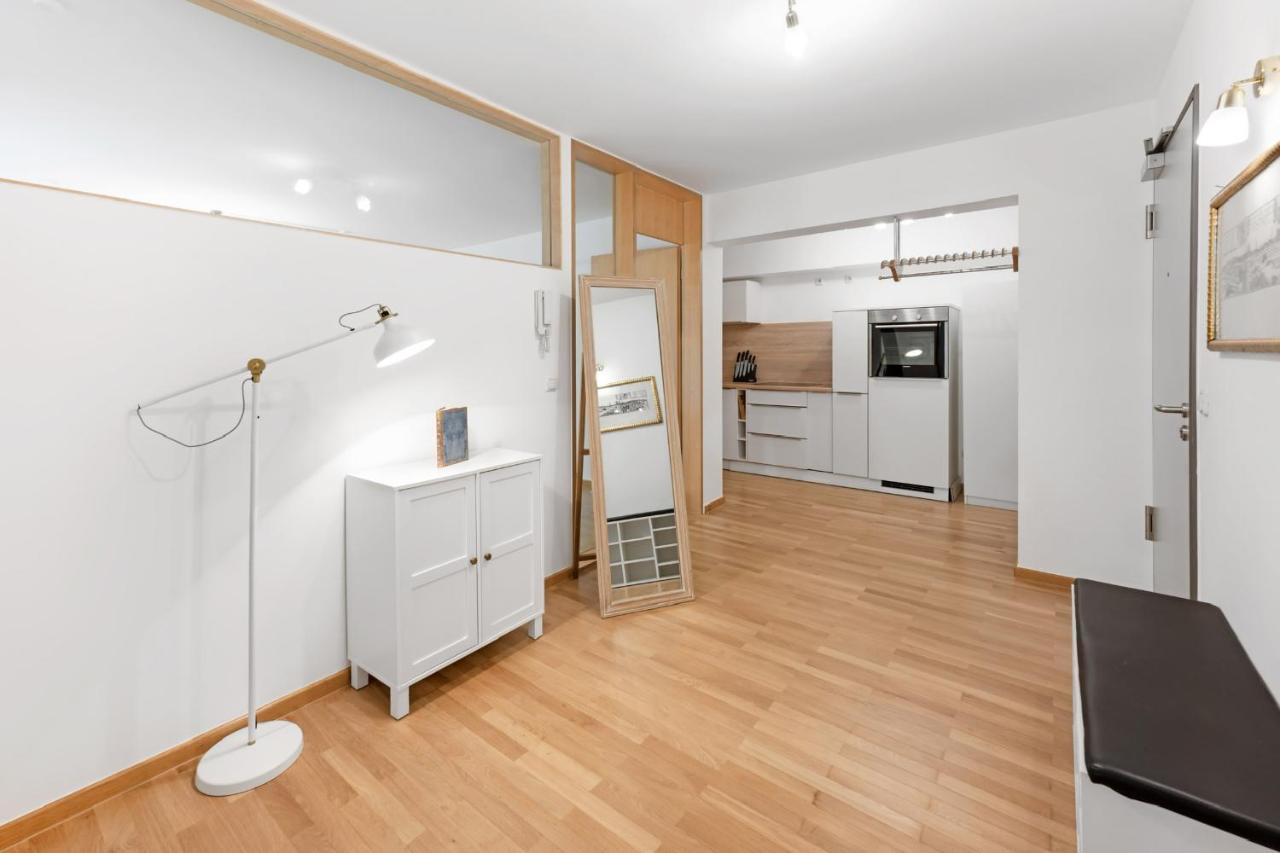 Zwei Zimmer Wohnung Im Stadtzentrum Mit Tiefgaragenplatz Munich Exterior photo